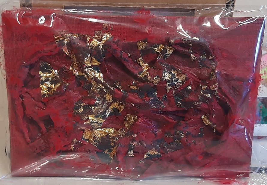 Simona Bonini " Rosso Simbolo e Forma Materico con foglio Oro